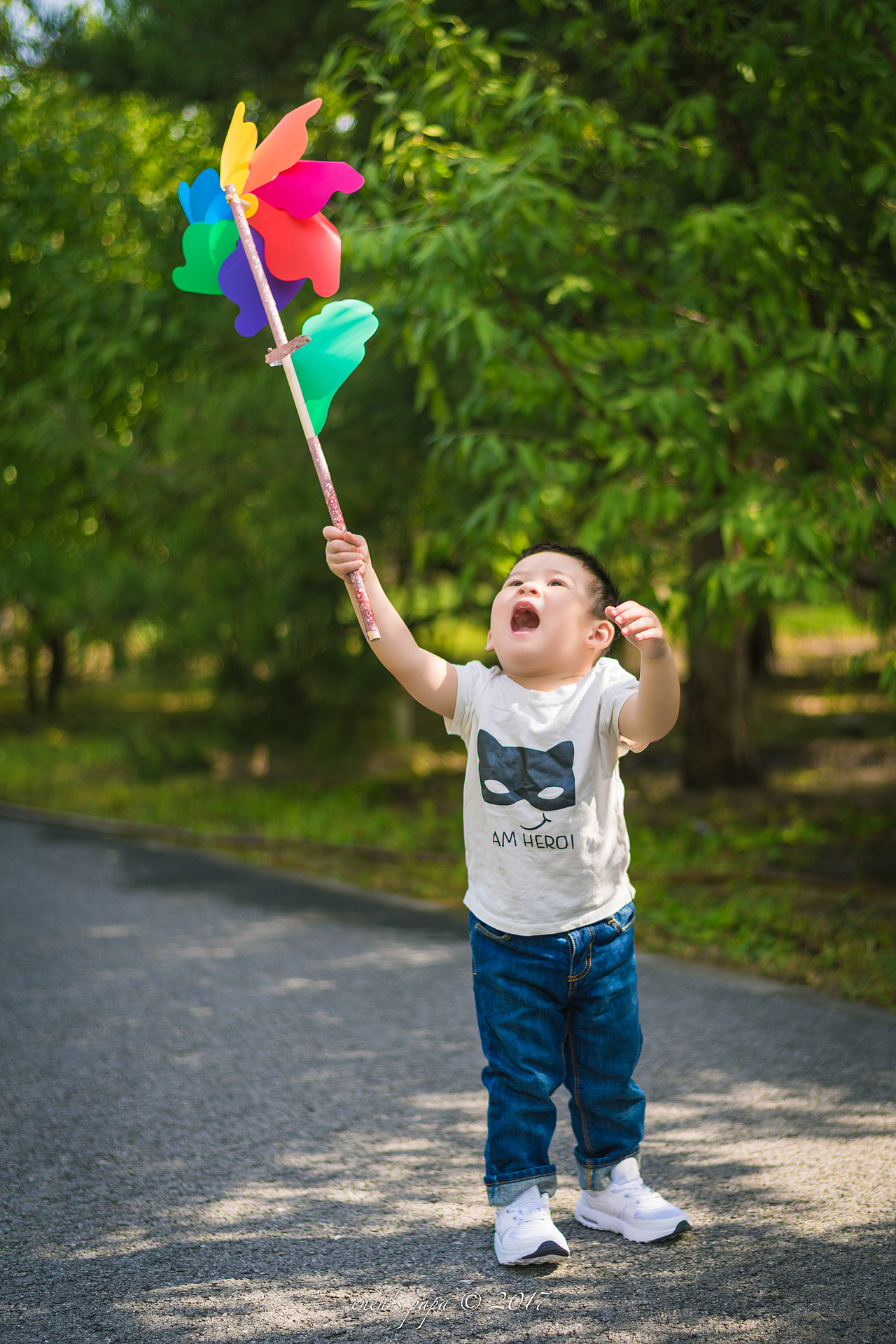 我有一双大大大大大大大眼睛（图ZOTI2OTAxODA=） - 人像摄影 - 站酷设计师恩恩的老爸原创素材 - 站酷ZCOOL