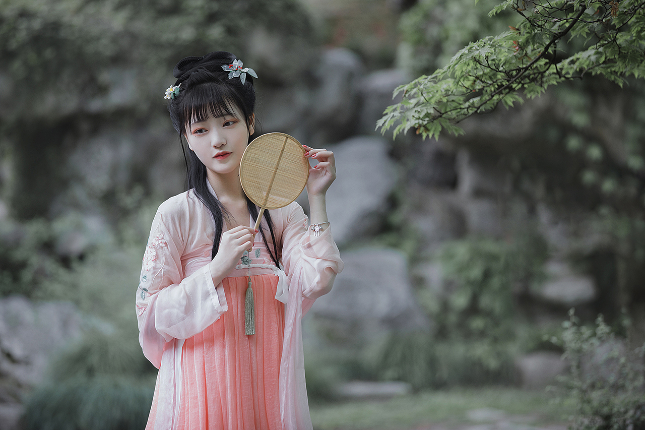 山有木兮木有枝