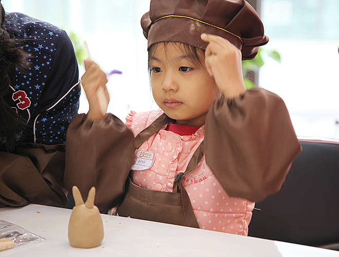 儿童陶艺手工店人气火爆