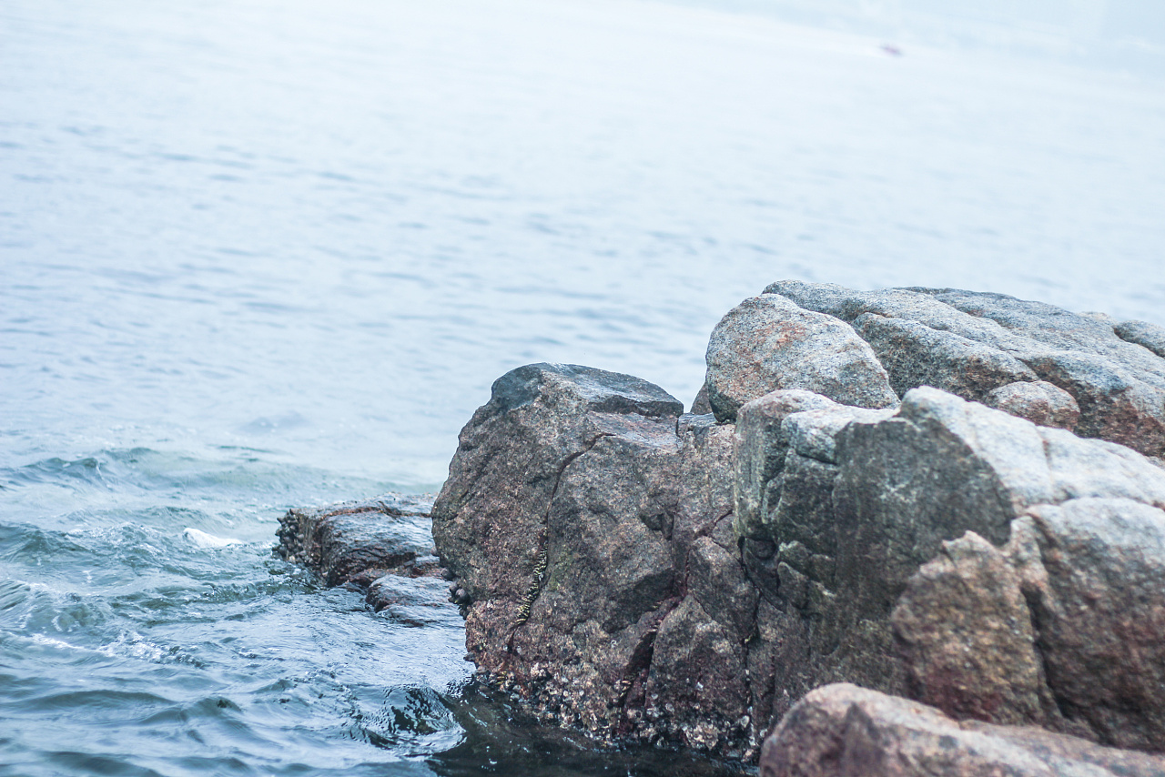 陪我一起去吹海风好吗?