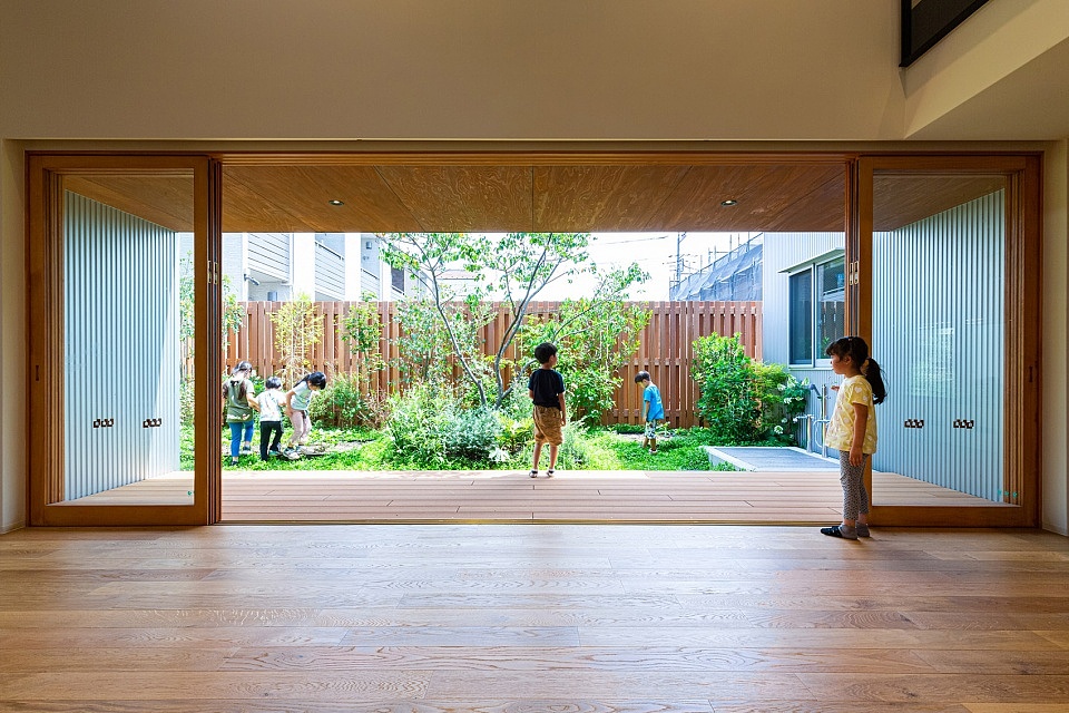 幼儿园设计丨AKN森林之家，东京