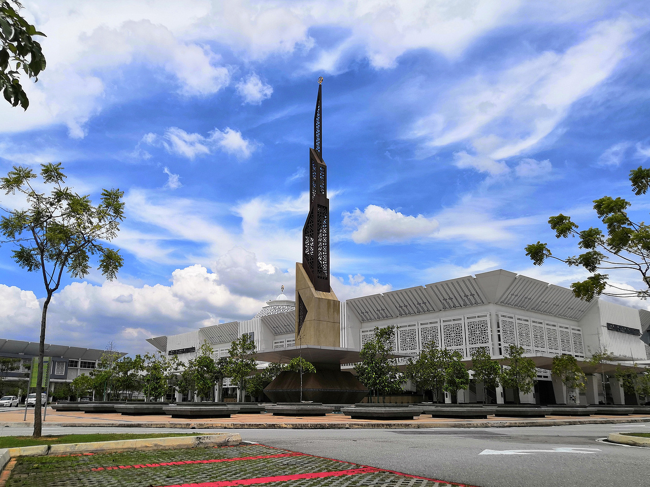 马来西亚赛城清真寺与云