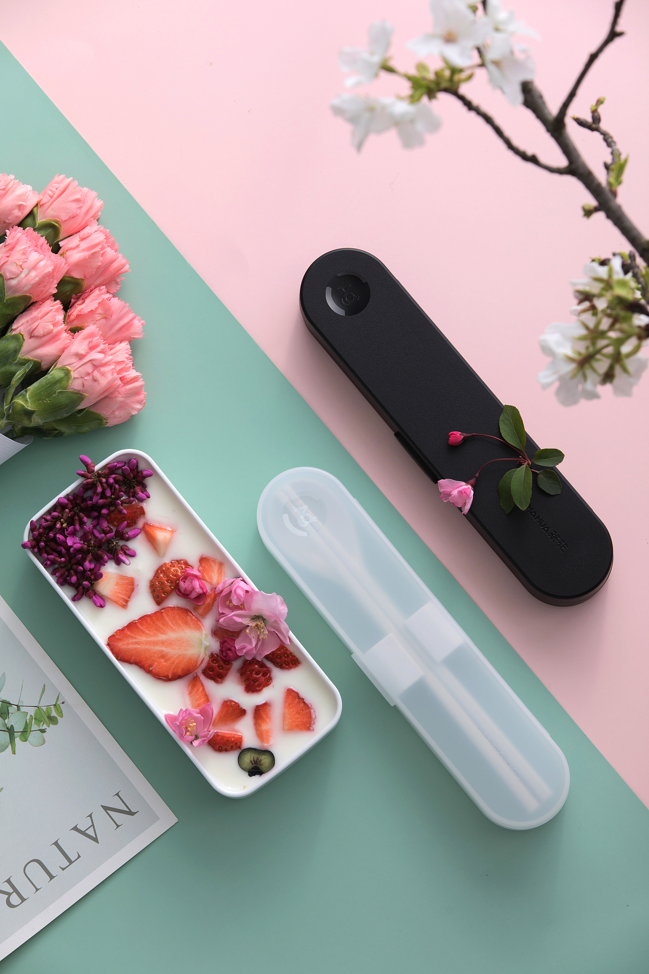 茶花便携餐具套装（图ZMjk0MjMxOTIw） - 产品摄影 - 站酷设计师刘从坤原创素材 - 站酷ZCOOL