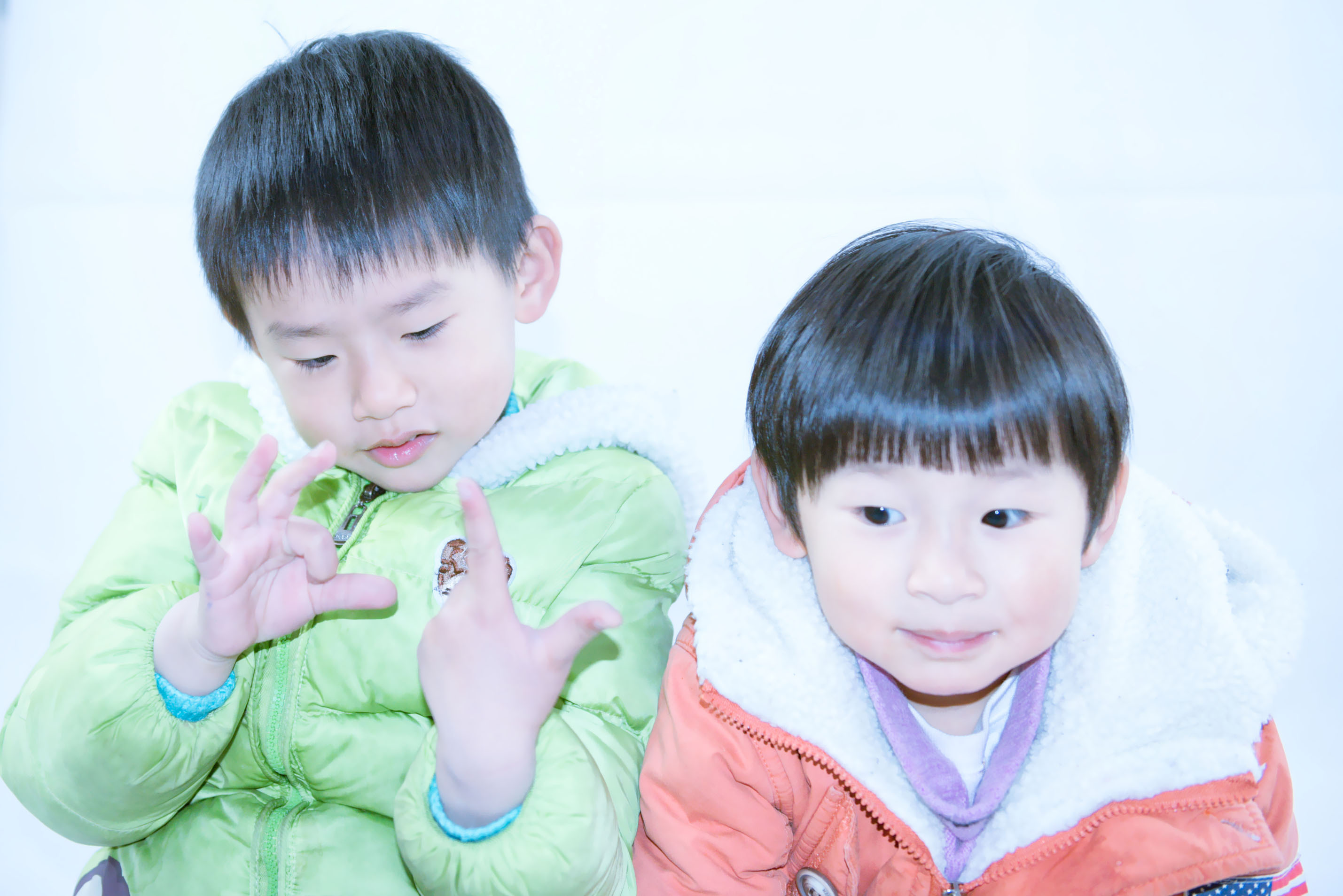 你是我哥哥,你是我弟弟