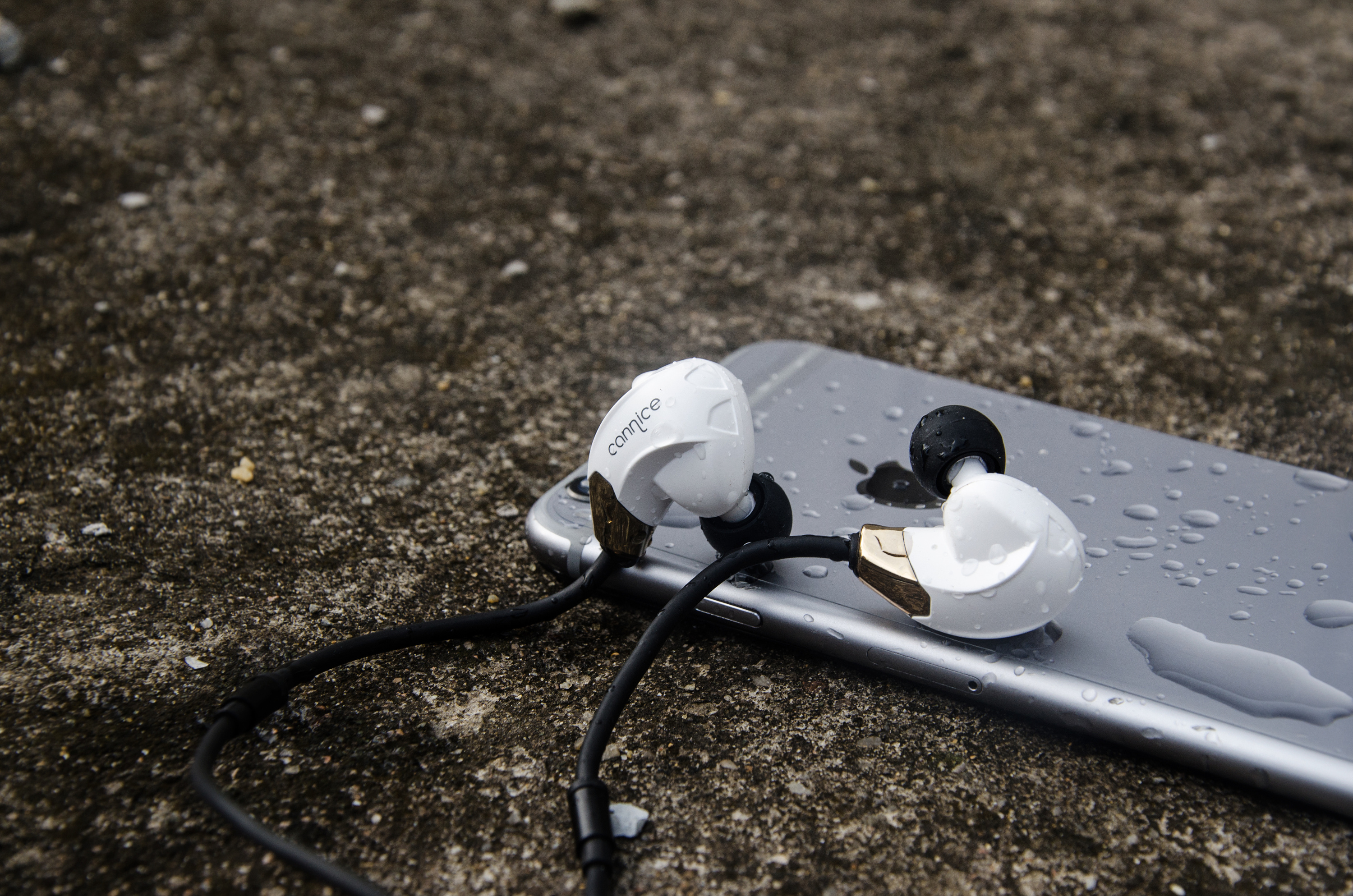 科奈信耳机拍摄