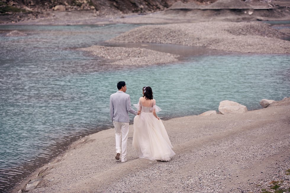 新疆旅拍独库公路婚纱照乌鲁木齐婚纱照客片分享