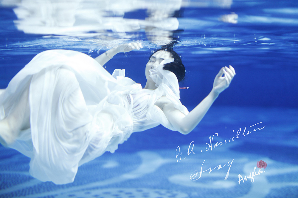 水下人像-----《海的女儿》（图ZMzYzOTg4OTI=） - 人像摄影 - 站酷设计师天蓝2009原创素材 - 站酷ZCOOL