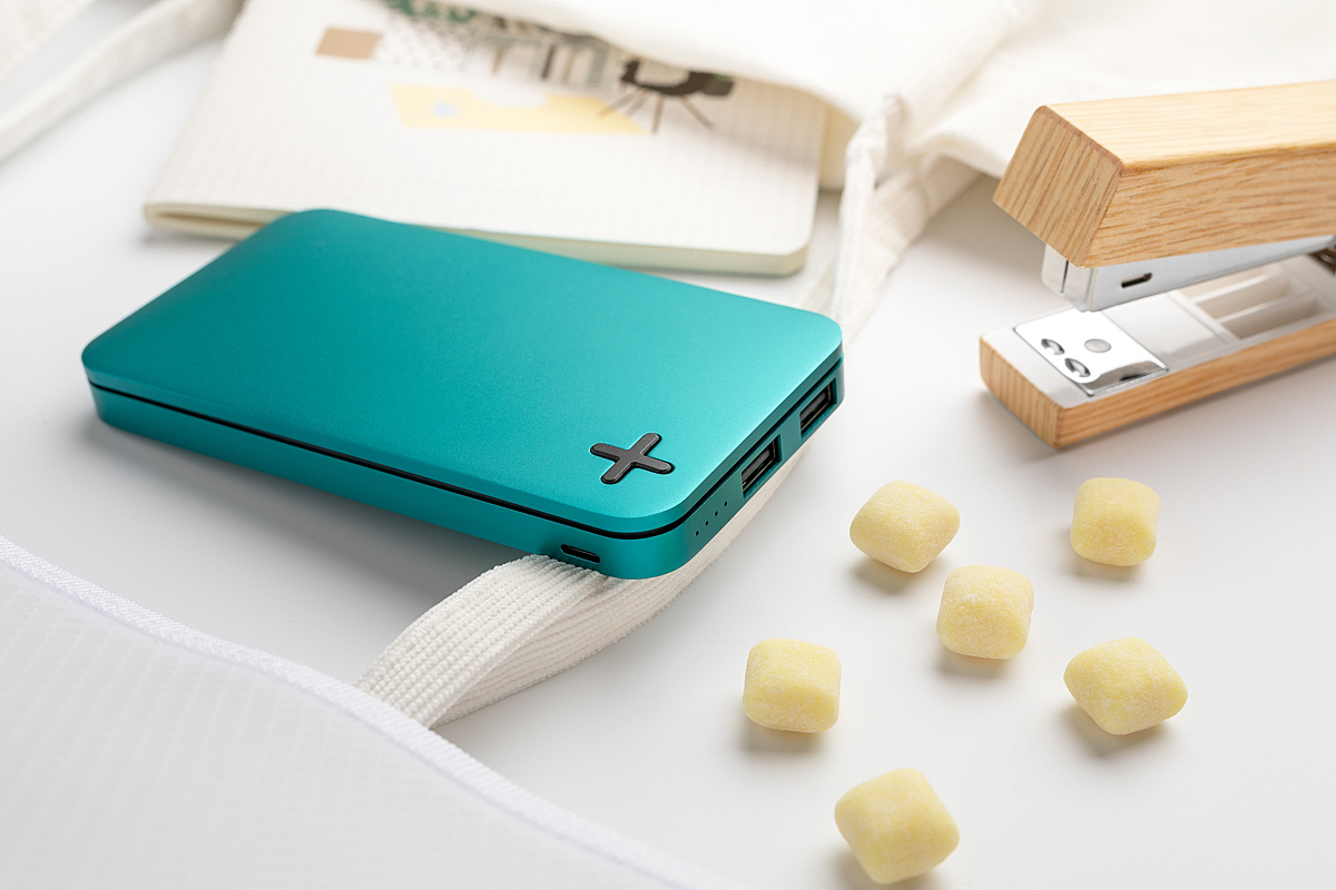 品牌案例丨亿觅小钢炮10000mAh移动电源（图ZMTI5NzU1NzA4） - 产品摄影 - 站酷设计师白底图原创素材 - 站酷ZCOOL