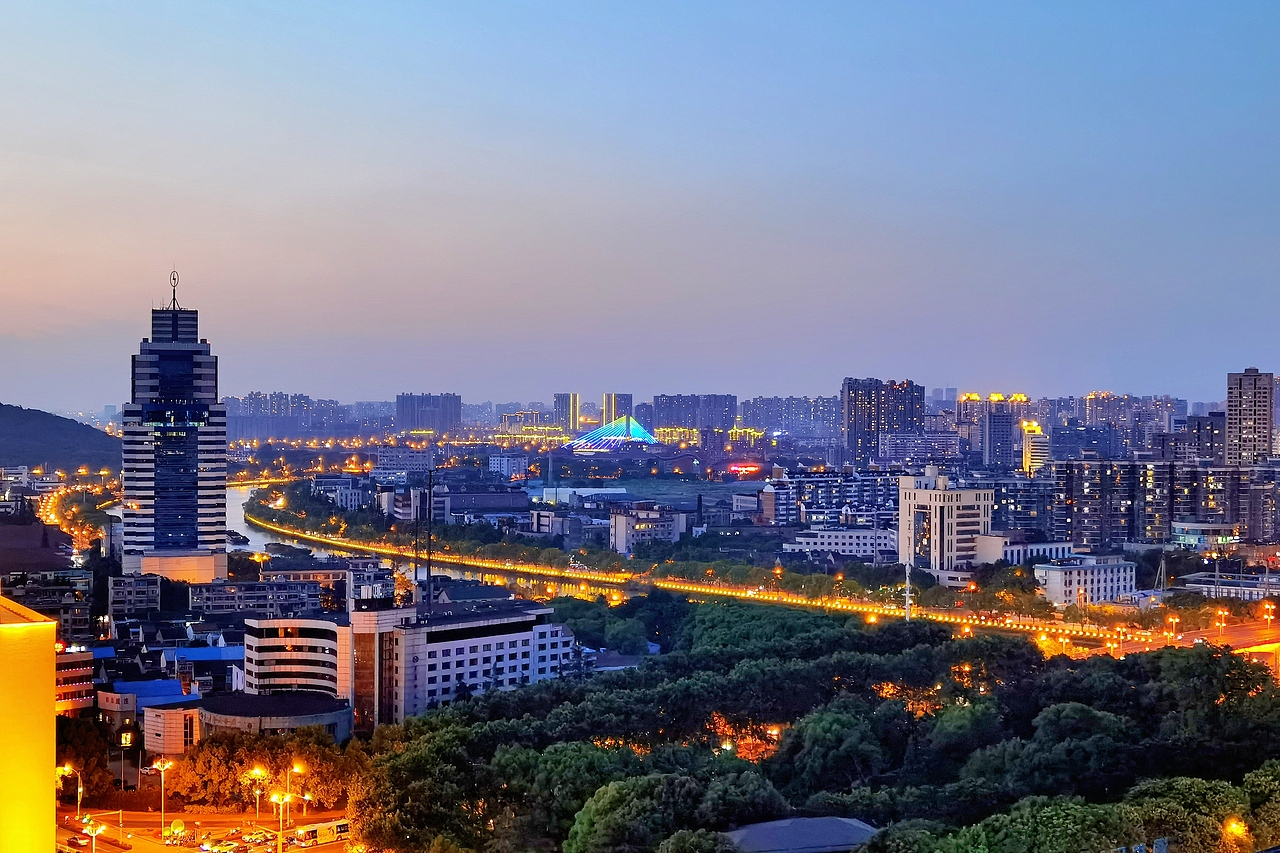 夜与城市的呼吸（图ZMzA5MjQ1MTQw） - 风光摄影 - 站酷设计师惊笛原创素材 - 站酷ZCOOL