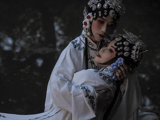 《牵丝戏》