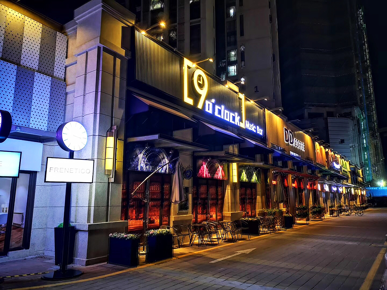 商业街氛围包装|深圳坪山（图ZMTE3MjA4ODQw） - 其他空间 - 站酷设计师LIUfzzzz原创素材 - 站酷ZCOOL