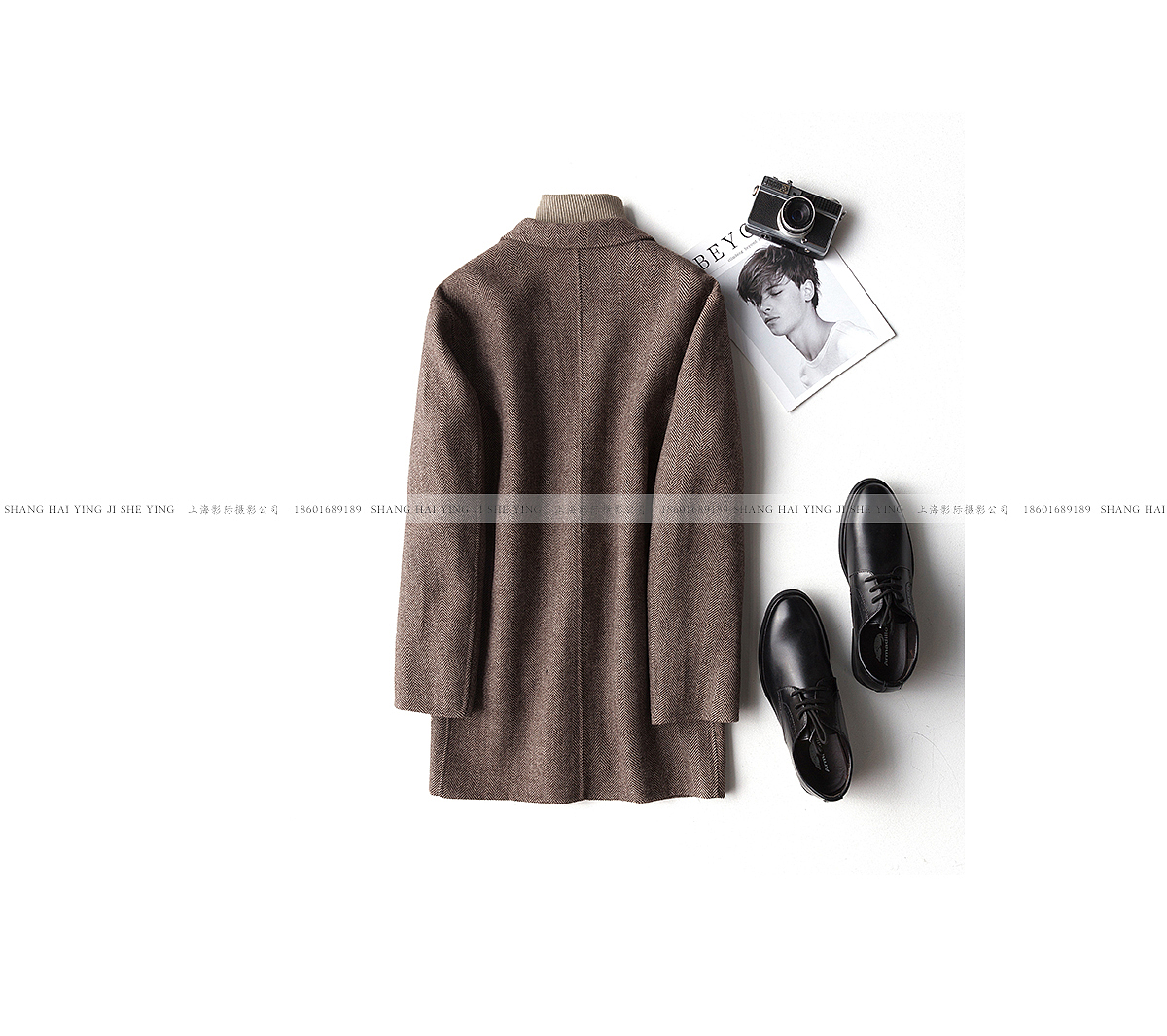 服装创意平铺拍摄  毛呢大衣 服装网拍 背景抽白