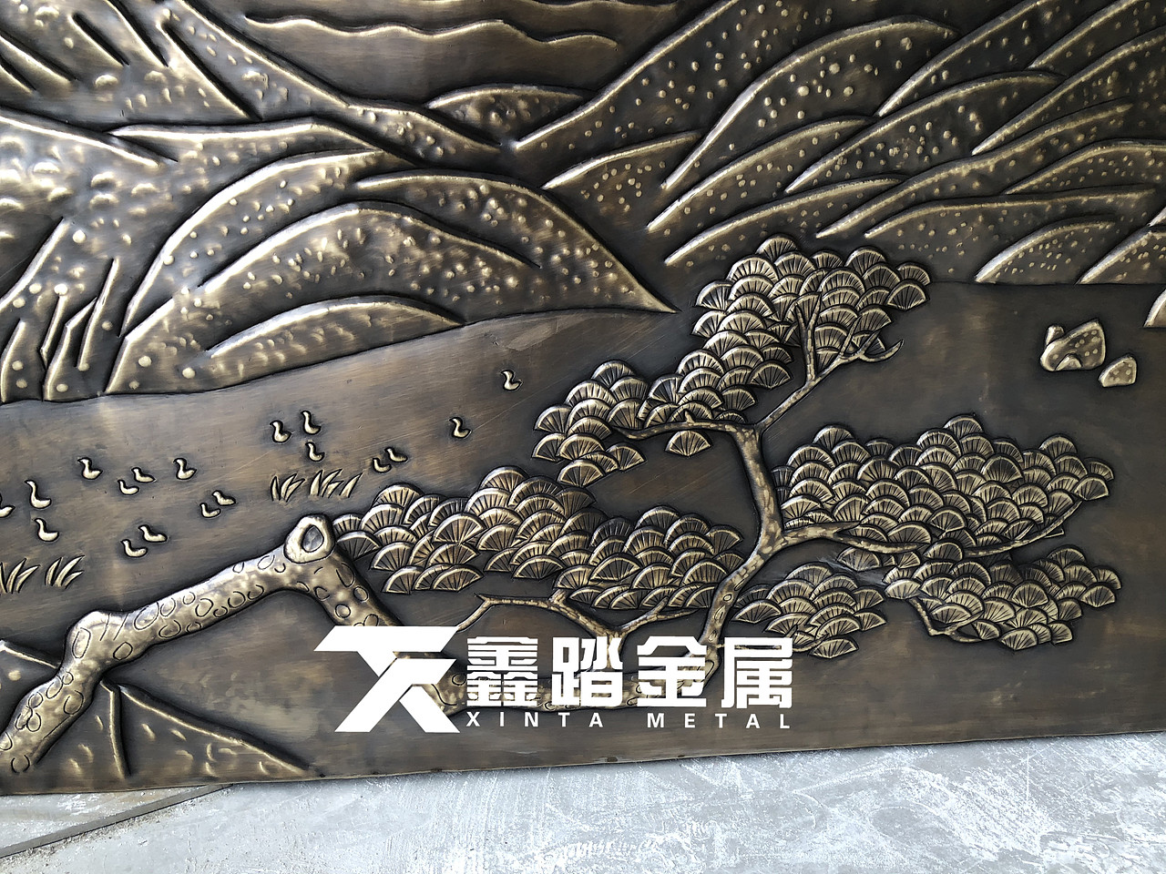 大型景墙铜锻打浮雕壁画 中华传统手工艺制作 