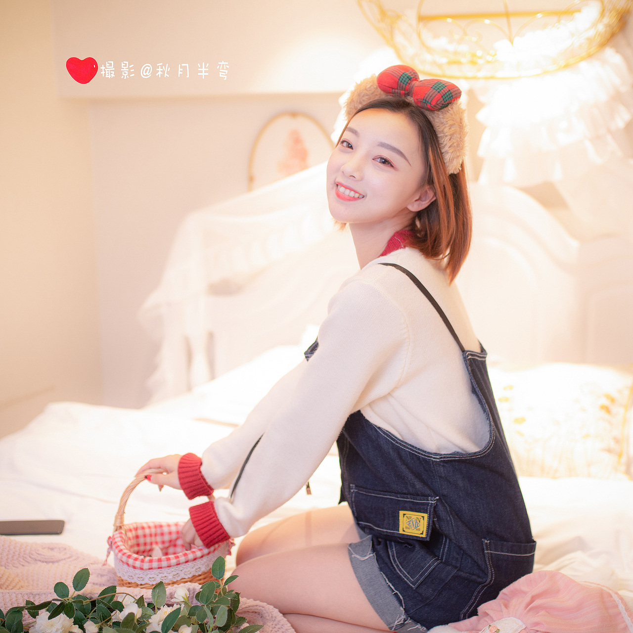 如果有个可爱的女孩老是盯着你看，你会心动吗？（图ZMjM4NzY3ODY0） - 人文/纪实摄影 - 站酷设计师秋月半弯原创素材 - 站酷ZCOOL