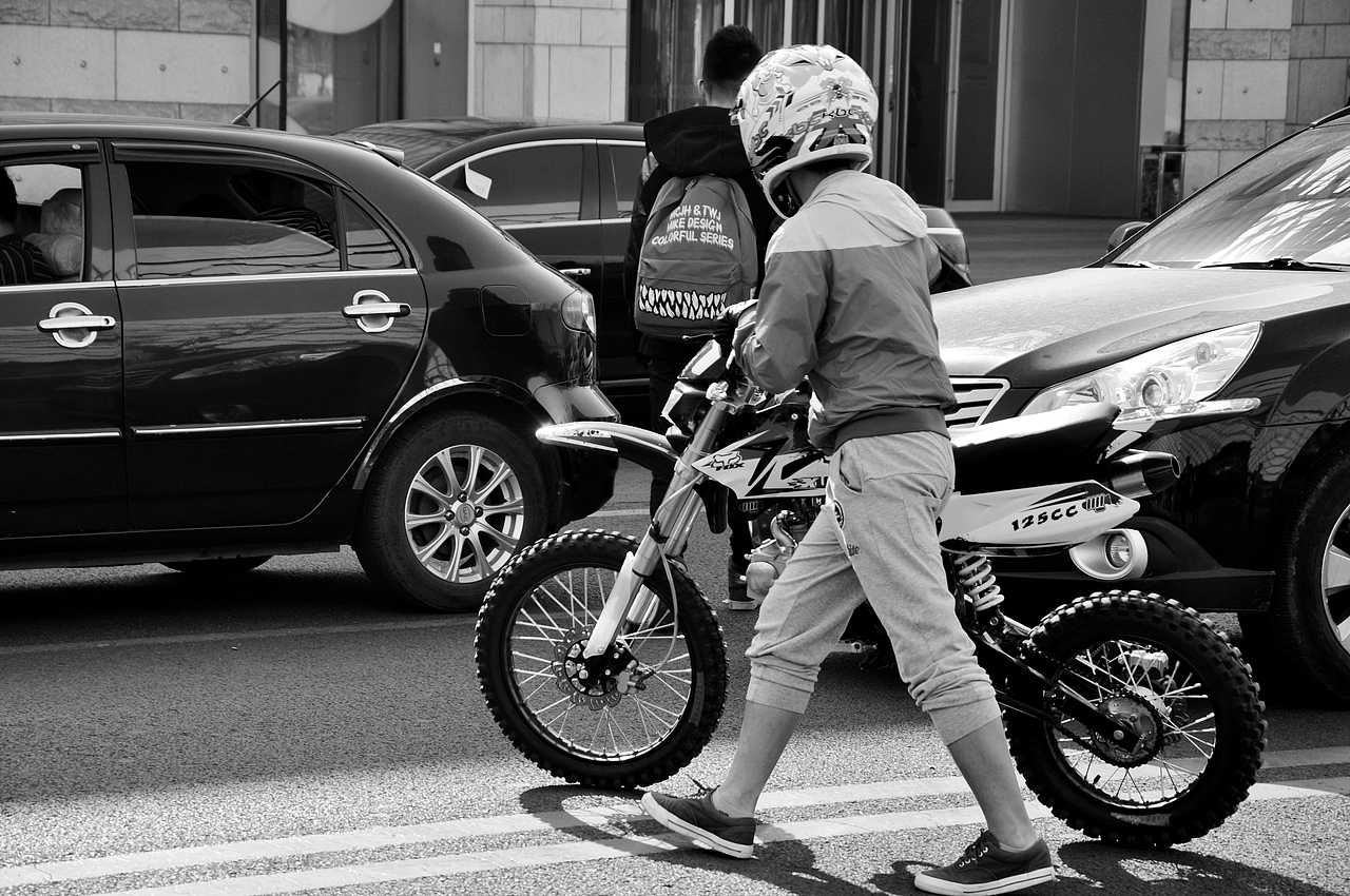 《自从忘记你之后，我连个可以思念的人都没有……》（图ZMTQ5MzE3MTY=） - 人文/纪实摄影 - 站酷设计师恩林Vincent原创素材 - 站酷ZCOOL