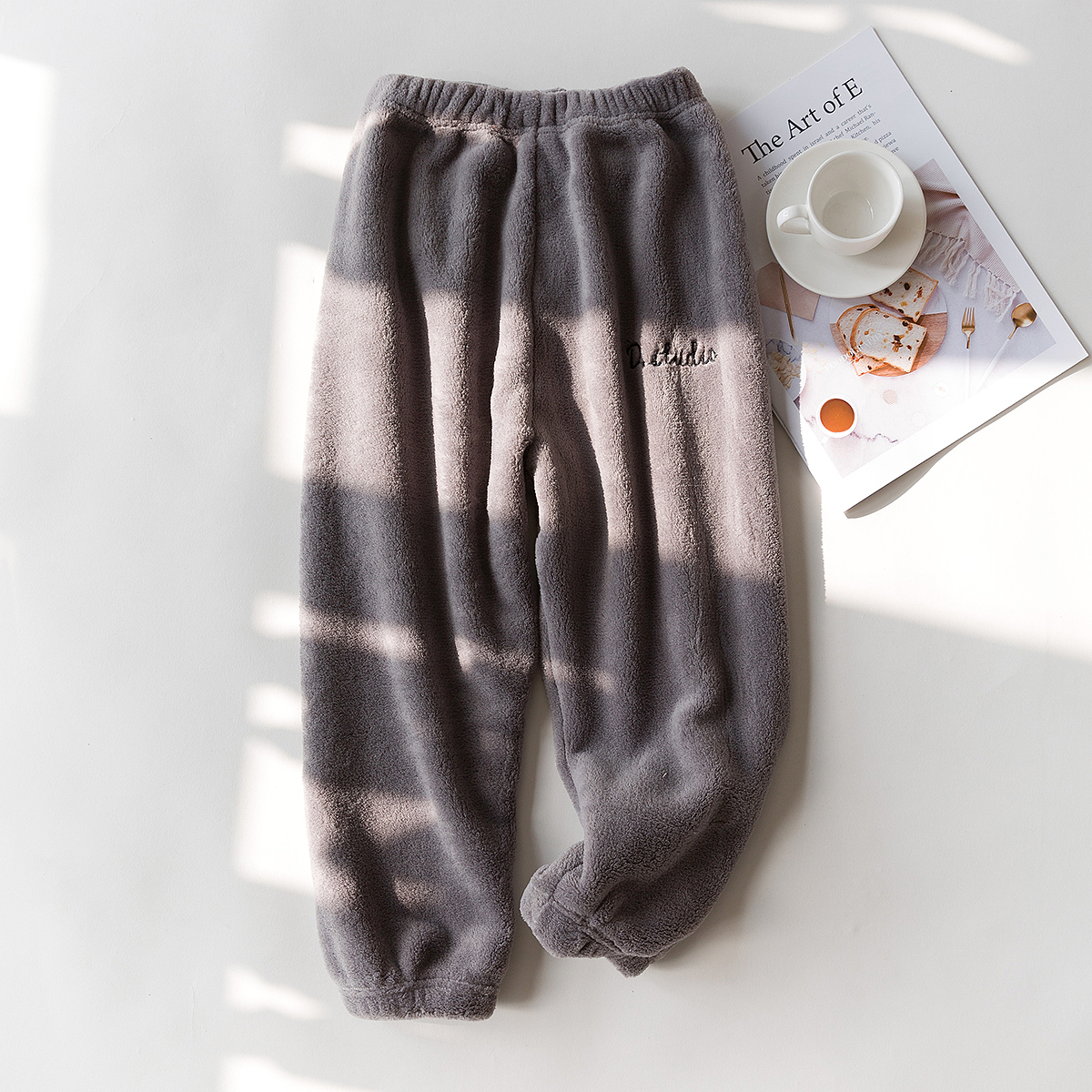 服装平铺拍摄 服装网拍 创意平铺 水洗图 透气测试图