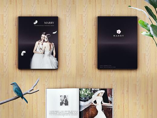 婚纱画册