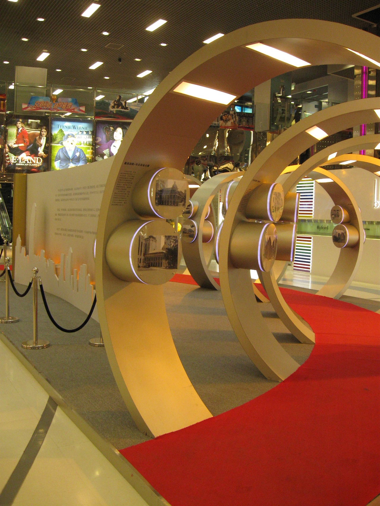 新华图片社《香港图片展》2009展台设计