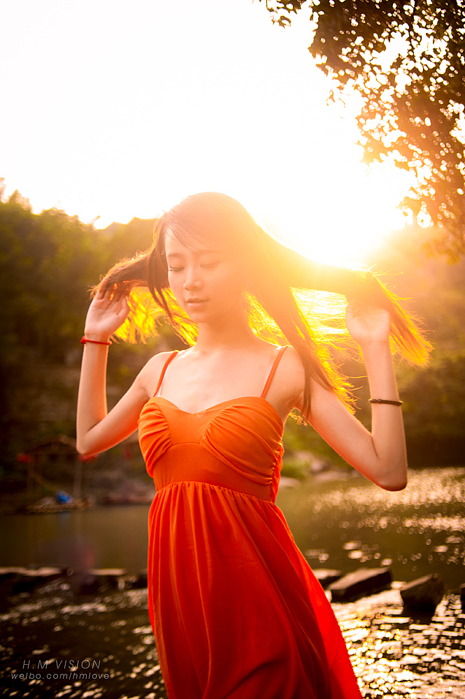 &nbsp;《逆光下的那抹橘》&nbsp;&nbsp;█&nbsp;H.M&nbsp;摄影&nbsp;█