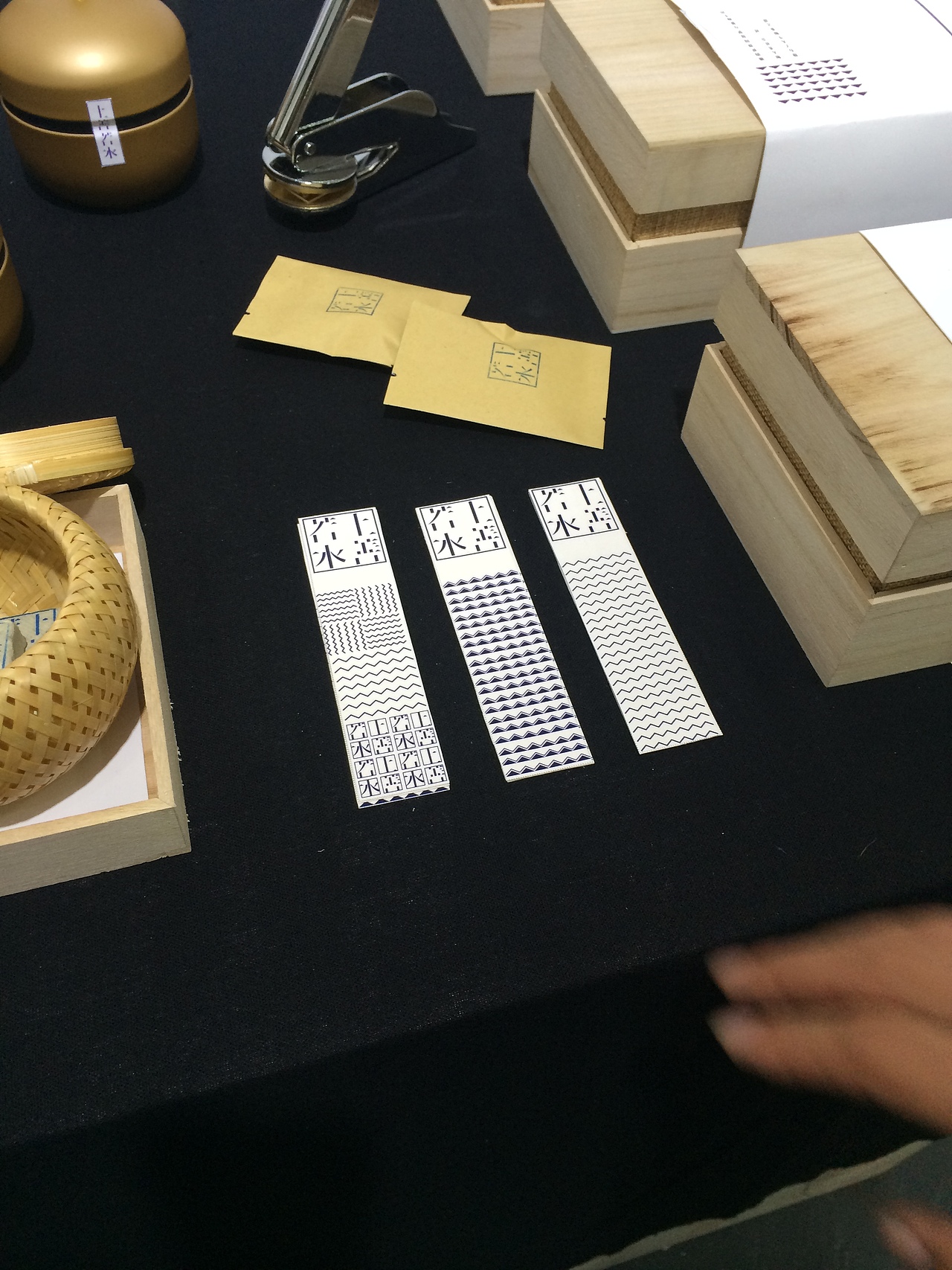 《上善若水》普洱茶包装形象设计浙江传媒学院2104优秀毕业作品