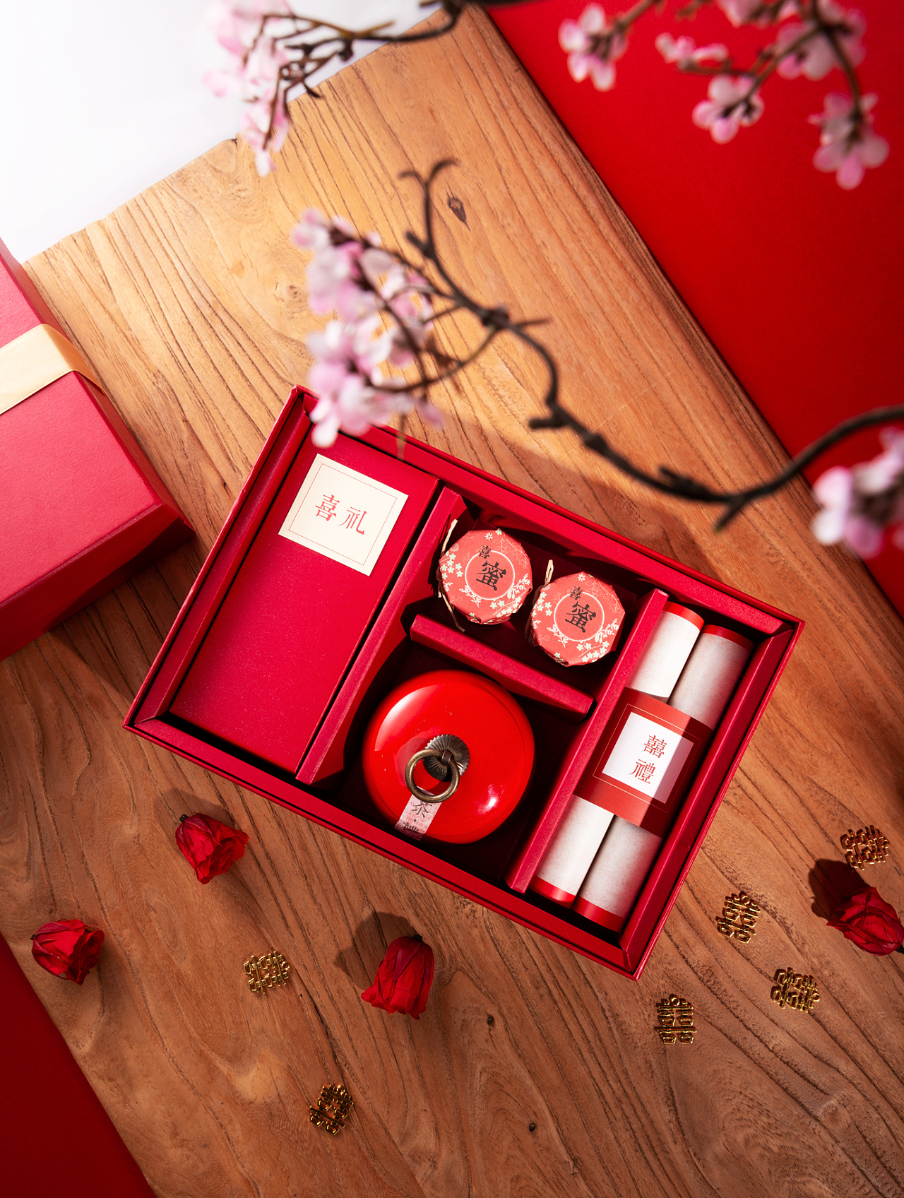 伴手礼盒 中国风婚礼手提礼物盒 结婚八角绒布喜糖盒礼品包装盒子-阿里巴巴