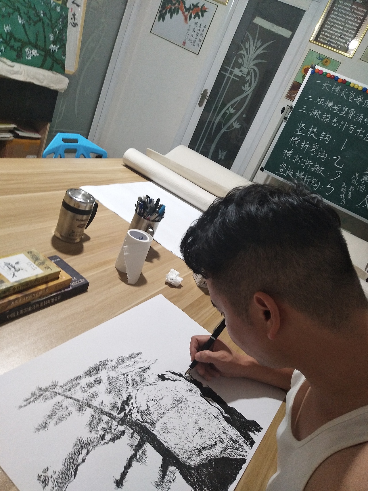 钢笔画《迎客松》