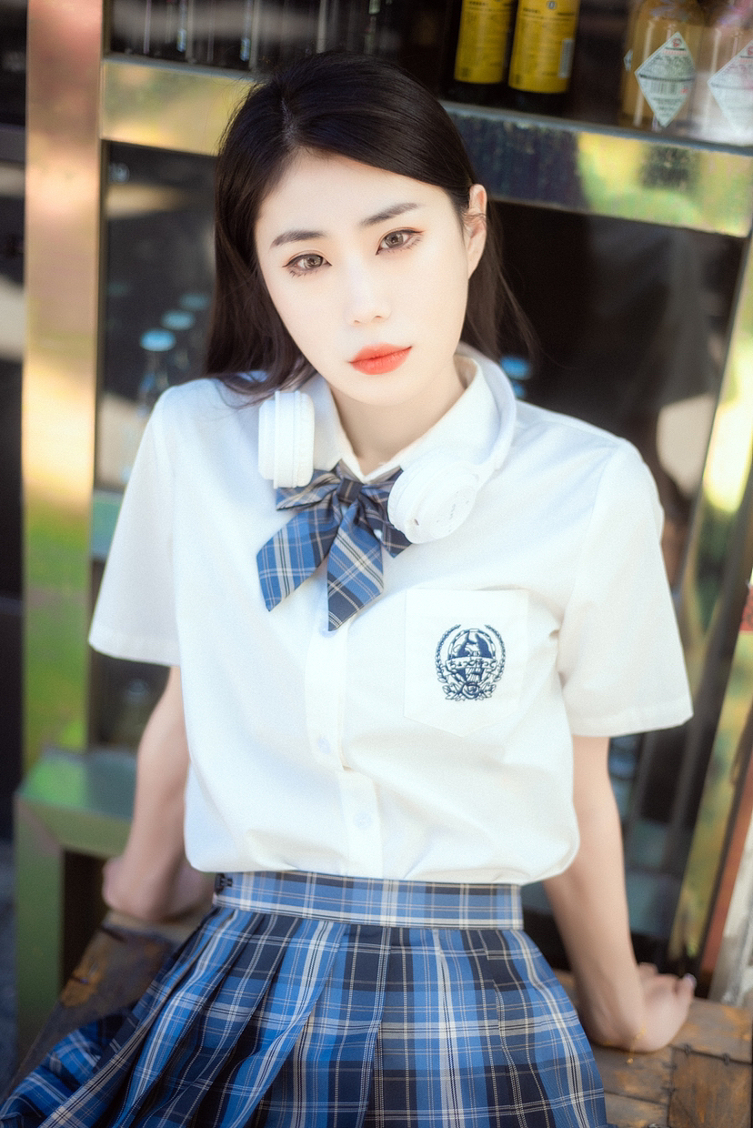 这个少女在发光耶（图ZMzE0MjA3NDU2） - 人像摄影 - 站酷设计师青岛摄影师野子原创素材 - 站酷ZCOOL