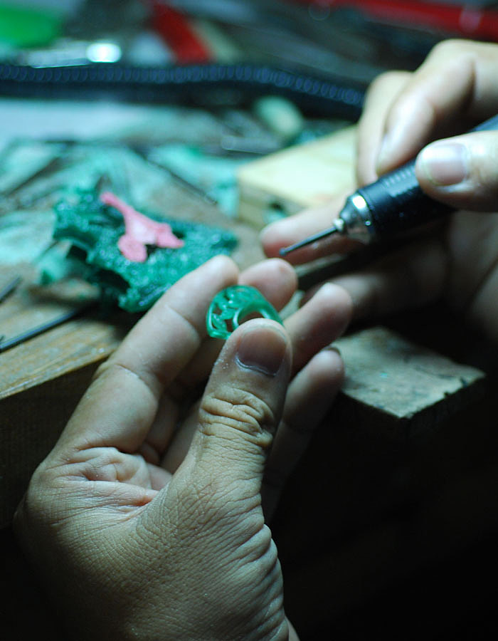 代波军艺术珠宝--艺术珠宝指尖上雕蜡的岁月|手工艺|首饰设计|代波军