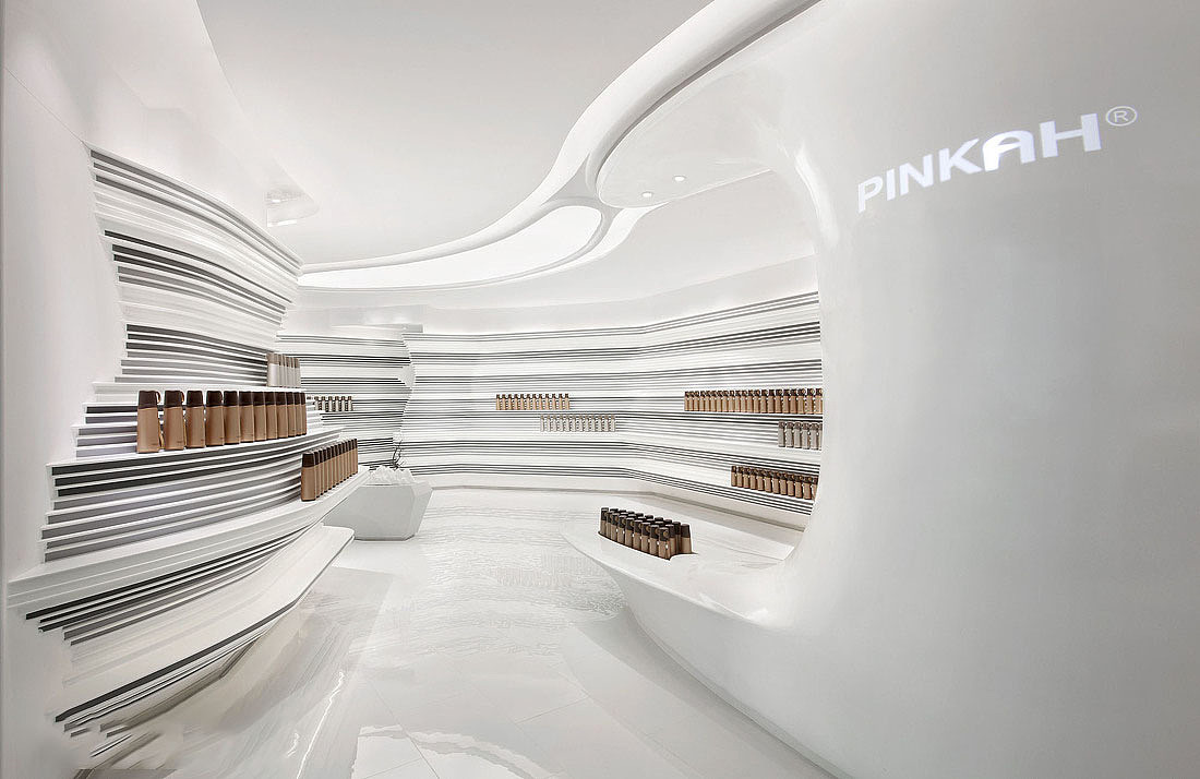 「办公设计」层层的凹凸肌理创造未来感办公空间