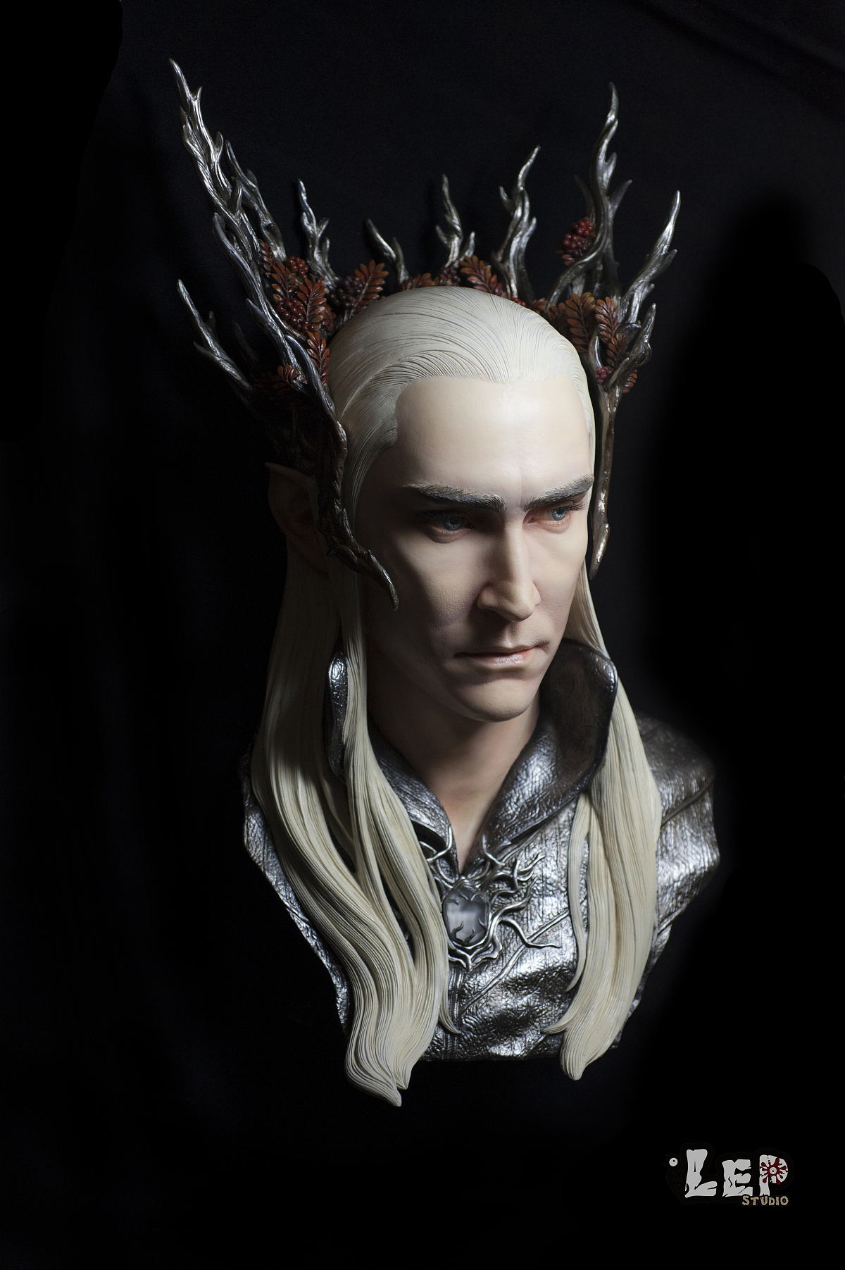 瑟兰迪尔胸像涂装完成~~