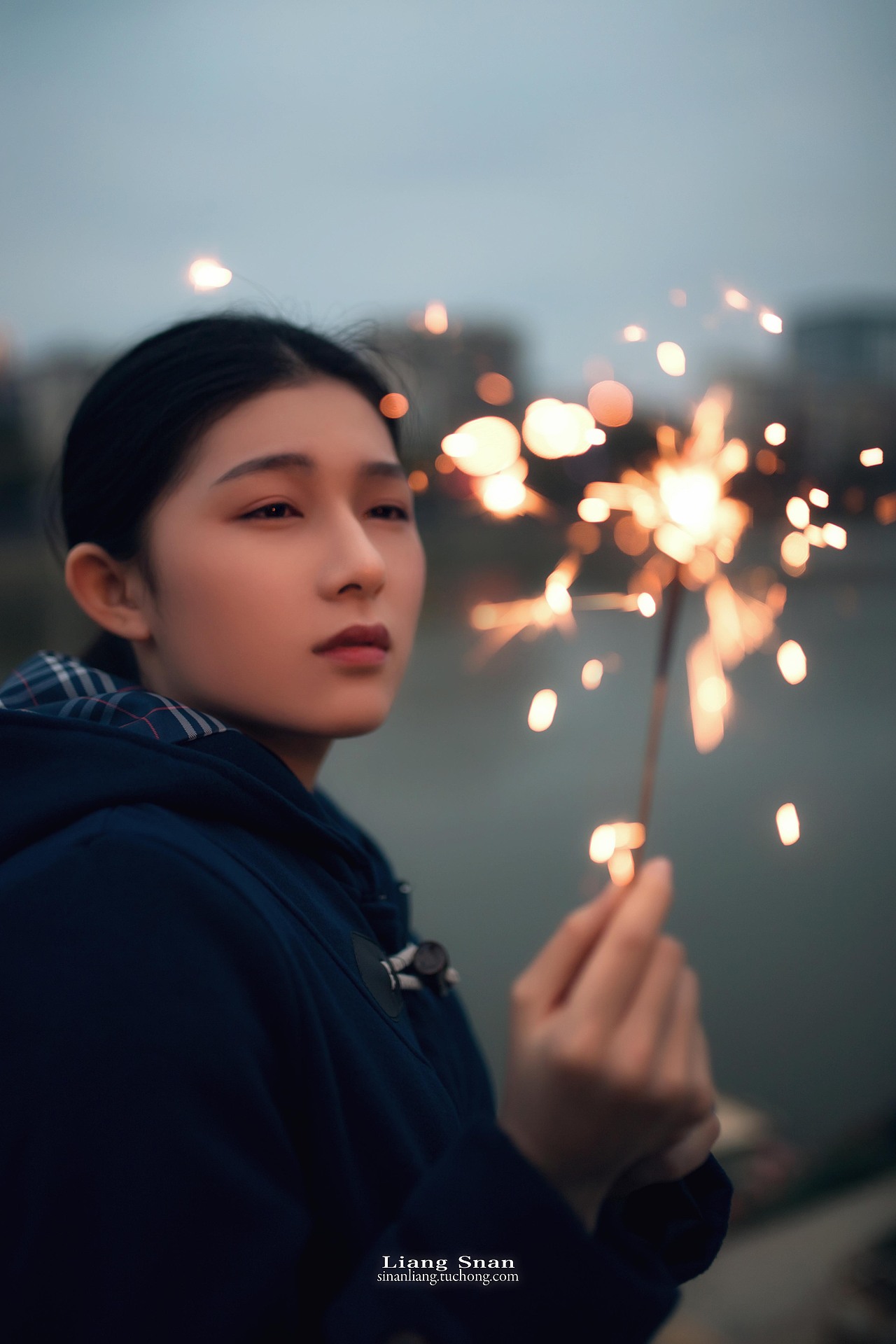 爱和爱过，多了一个字，却隔了一个曾经（图ZMTQ0MTI4NTUy） - 人像摄影 - 站酷设计师梁斯楠原创素材 - 站酷ZCOOL