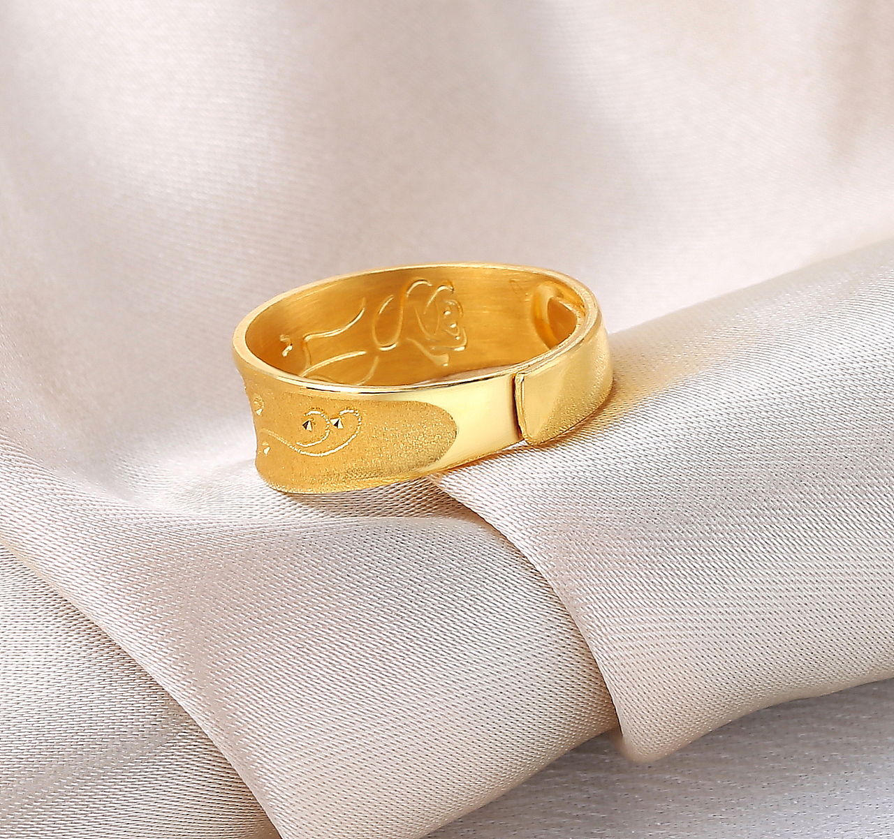 深圳三川广告(珠宝拍摄于处理)