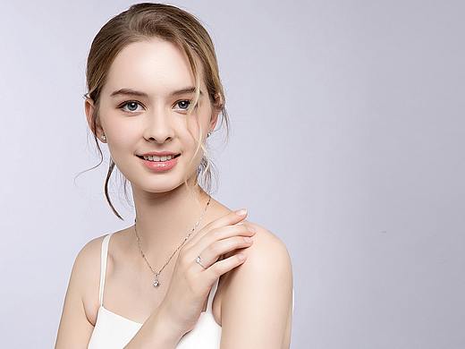 | ZD | 电商销量排名前几的饰品商家模特图