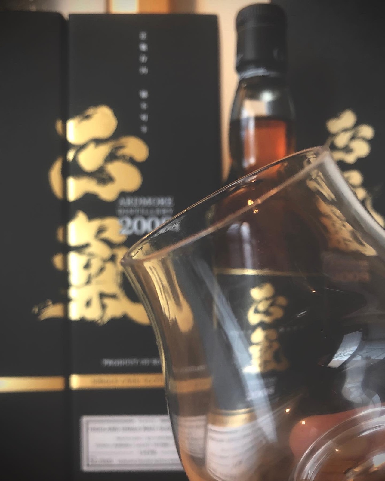 正气 X ARDMORE（图ZMjA1NzIyOTQ4） - 包装 - 站酷设计师桃花流水墨鱼肥原创素材 - 站酷ZCOOL