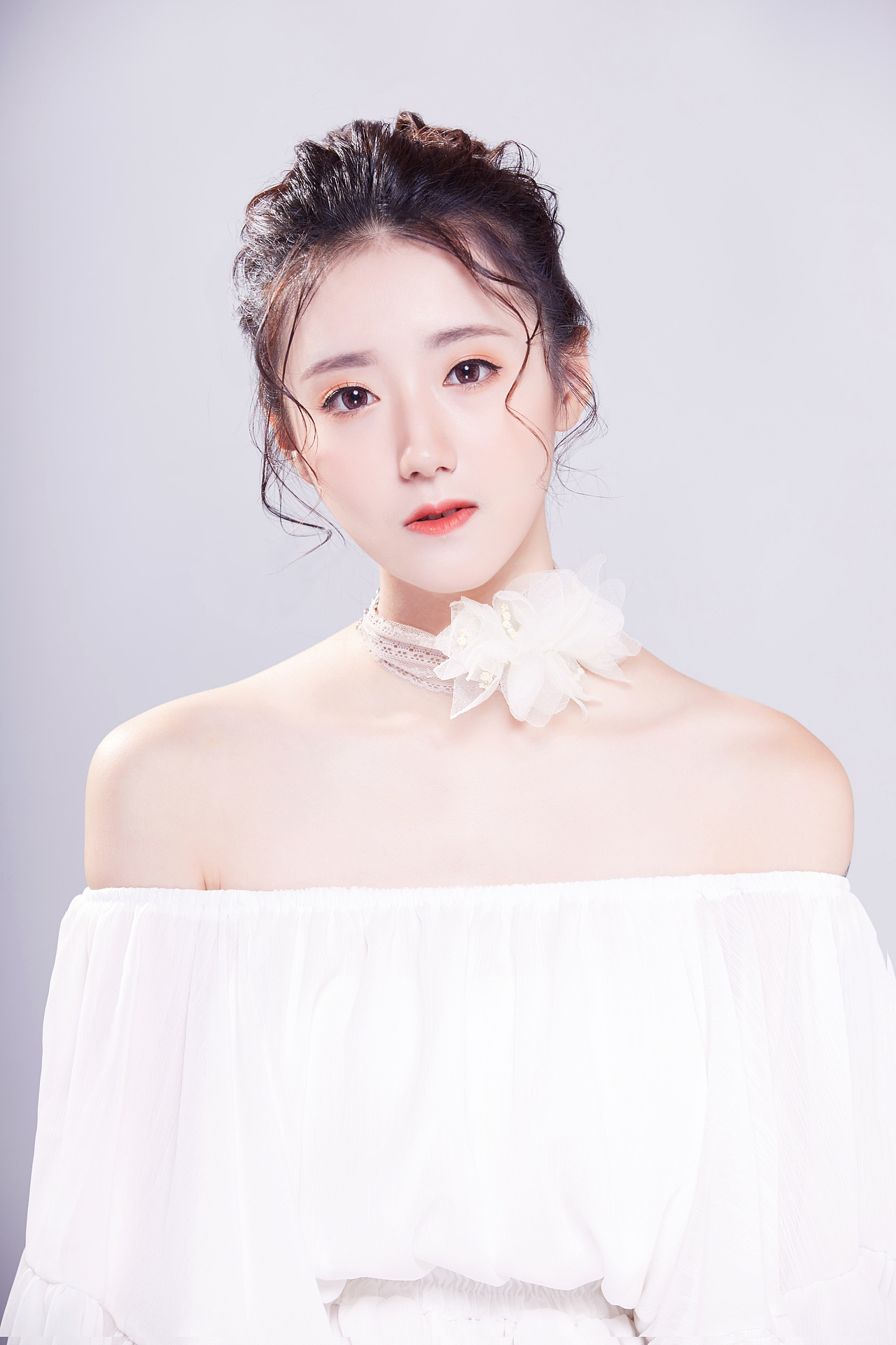 一袭白衣（图ZOTEzOTMxNTI=） - 人像摄影 - 站酷设计师YYYyyyy0412原创素材 - 站酷ZCOOL