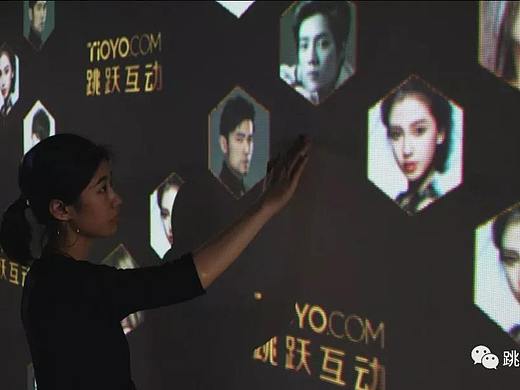 数字荣誉墙-外场互动签到大屏触控企业文化展示触摸墙LED互动多媒体年会跳跃互动tioyo