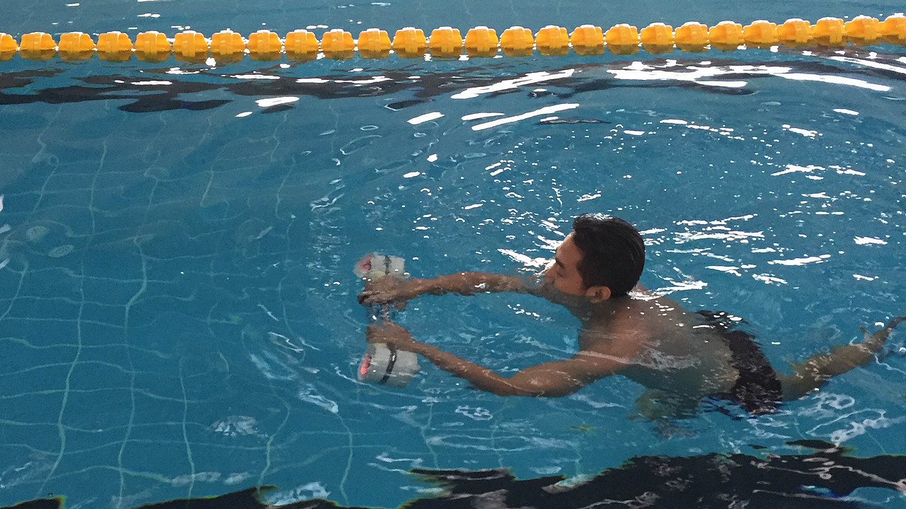 深之蓝-白鲨 MIX水下助推器 |娱乐级产品定义（图ZMjQxNjg5NzEy） - 其他工业/产品 - 站酷设计师漆雨原创素材 - 站酷ZCOOL