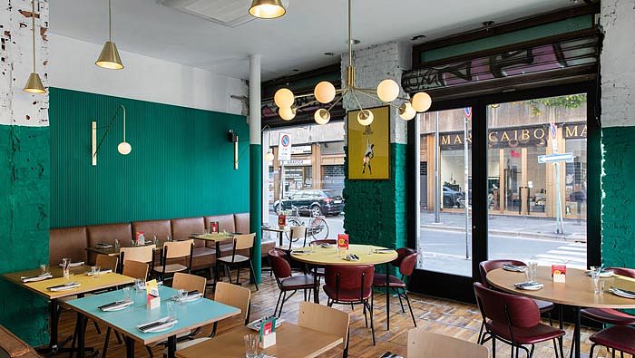 西安200平米特色披萨店装修设计效果图