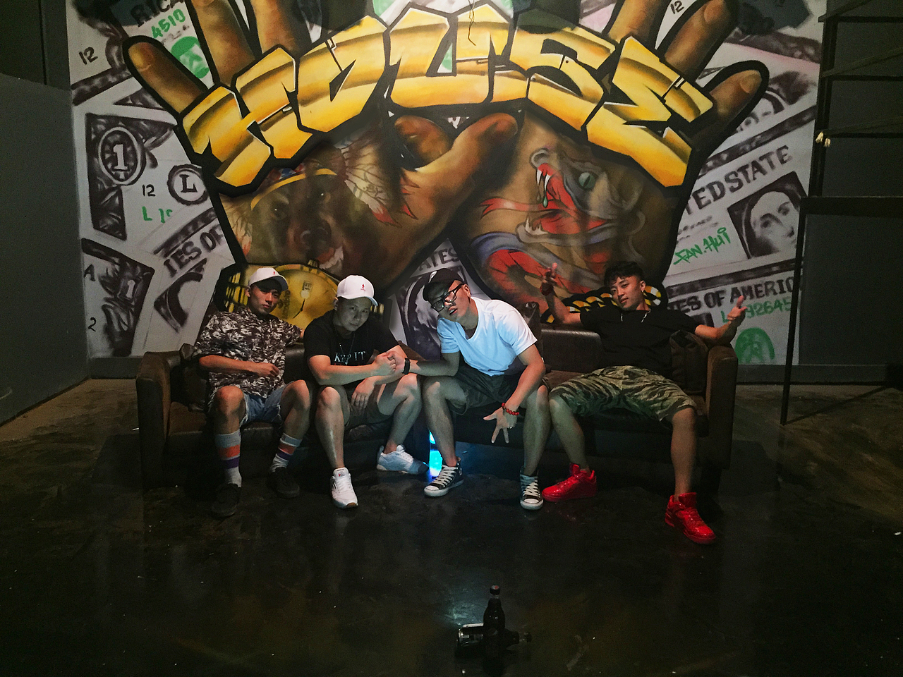 bloodbro成都<HUSTLER>2.0创作之旅视频及图片回顾