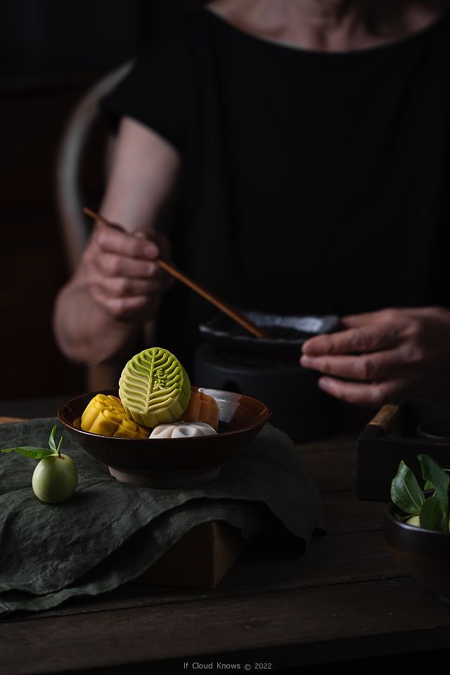 一组桃山皮月饼拍摄