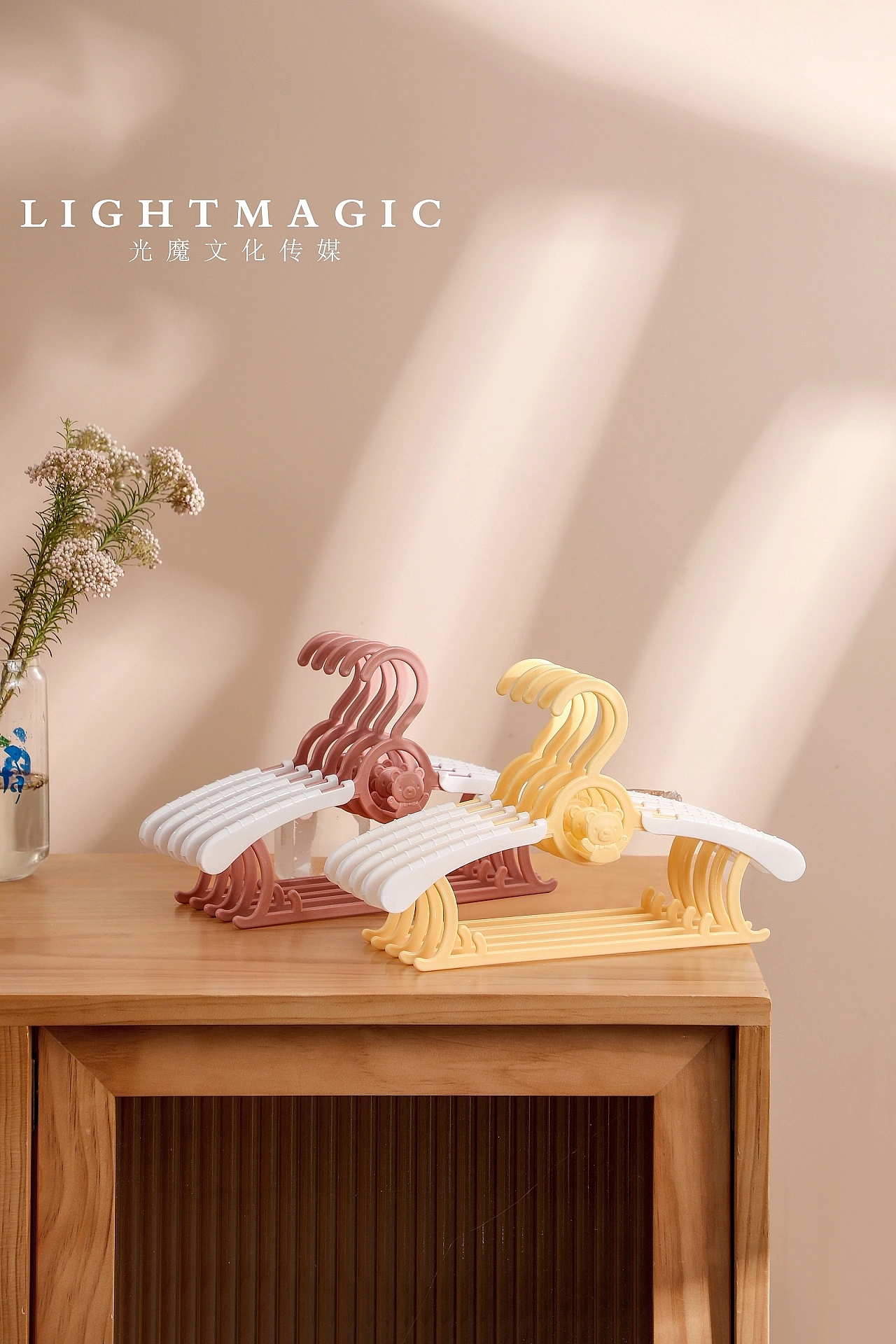 儿童衣架（图ZMzQyMTIzMTg4） - 产品摄影 - 站酷设计师三土土土土原创素材 - 站酷ZCOOL