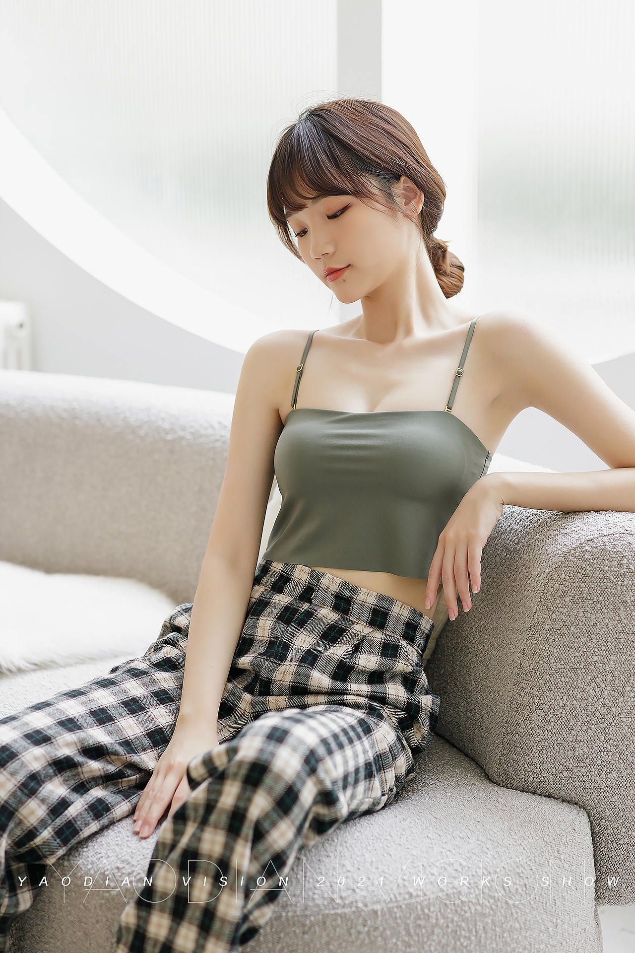 吊带背心拍摄（图ZMjgwMjAwNTc2） - 人像摄影 - 站酷设计师耀点视觉原创素材 - 站酷ZCOOL