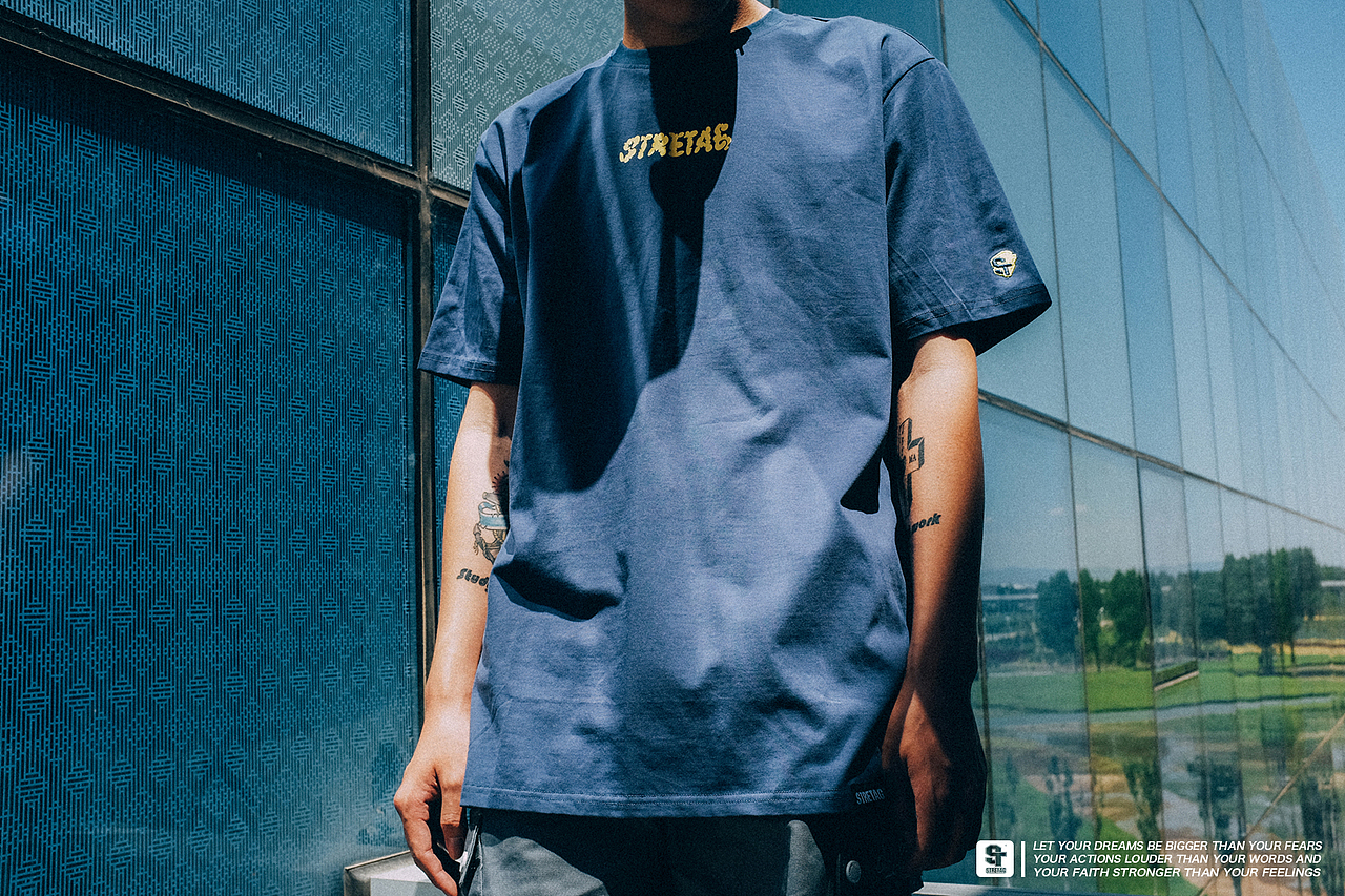 ST思锐泰格夏季新款t恤DREAMING MOON PALACE短袖