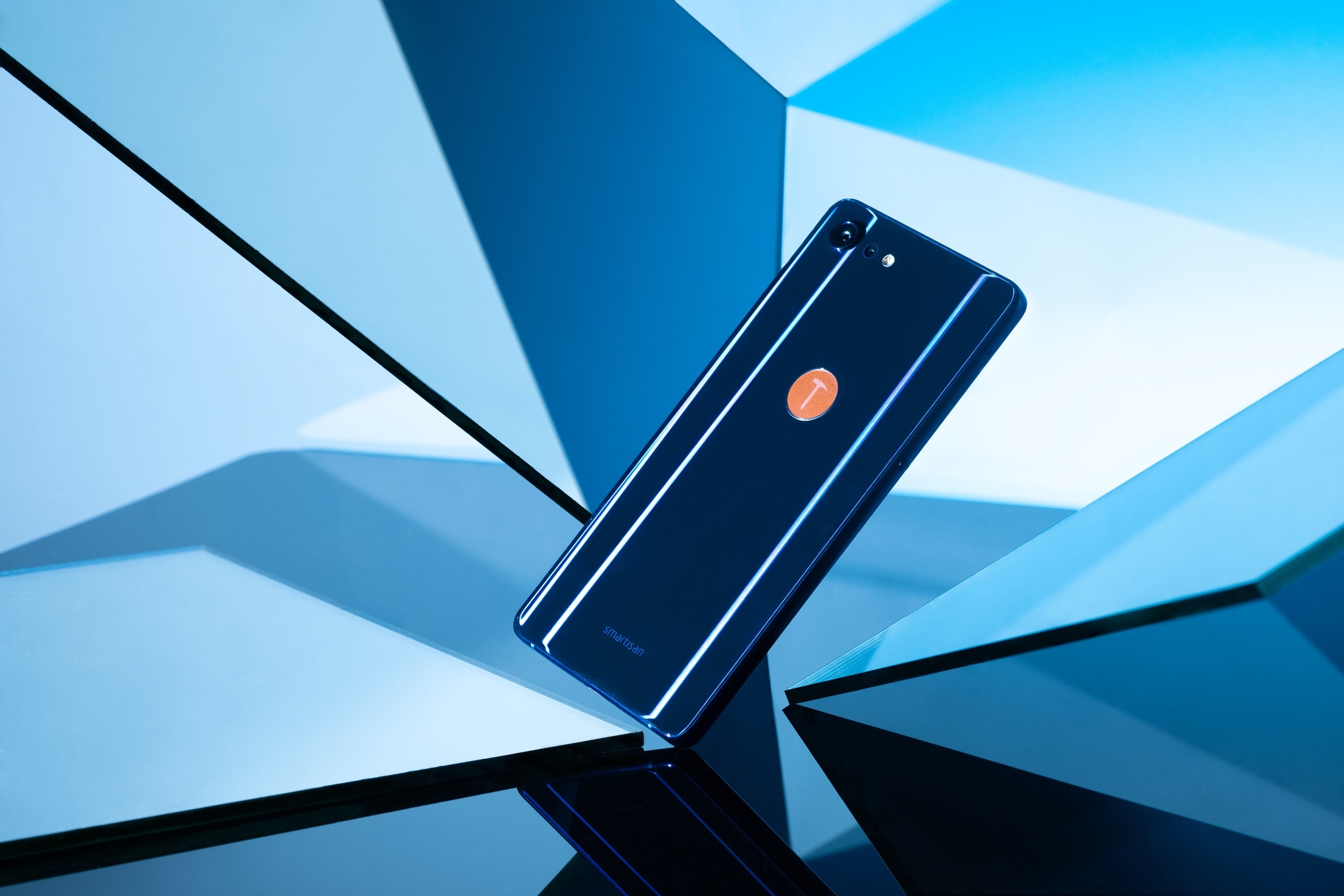 锤子科技 坚果手机pro 2s 极致炫光