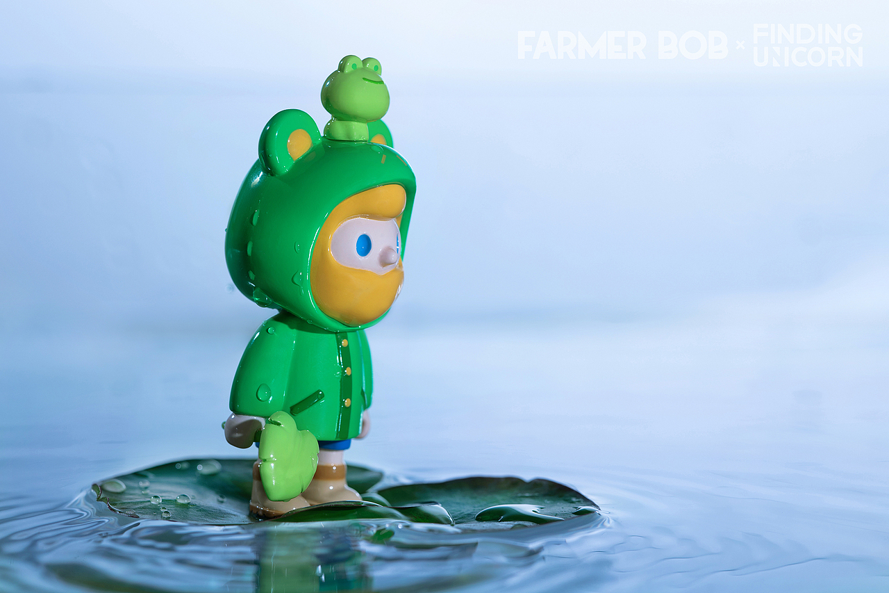 【潮玩摄影】FARMER BOB - 青蛙雨衣（图ZMjY1MTQ3MjM2） - 产品摄影 - 站酷设计师silvi丁原创素材 - 站酷ZCOOL