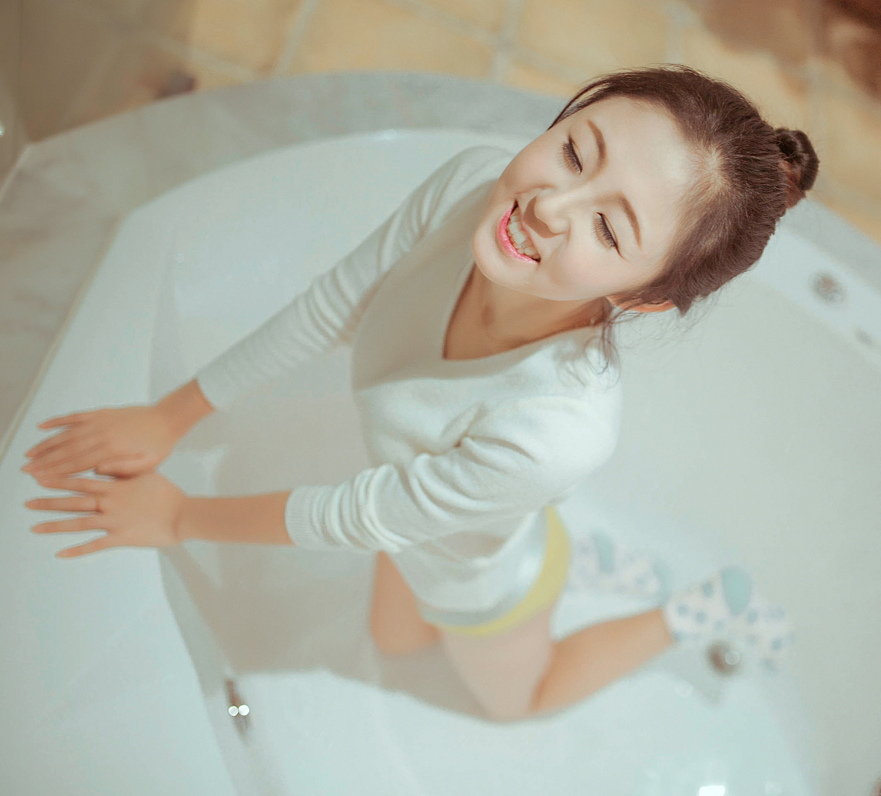 お嬢さん おじょうさん_5Lotus站酷ZCOOL