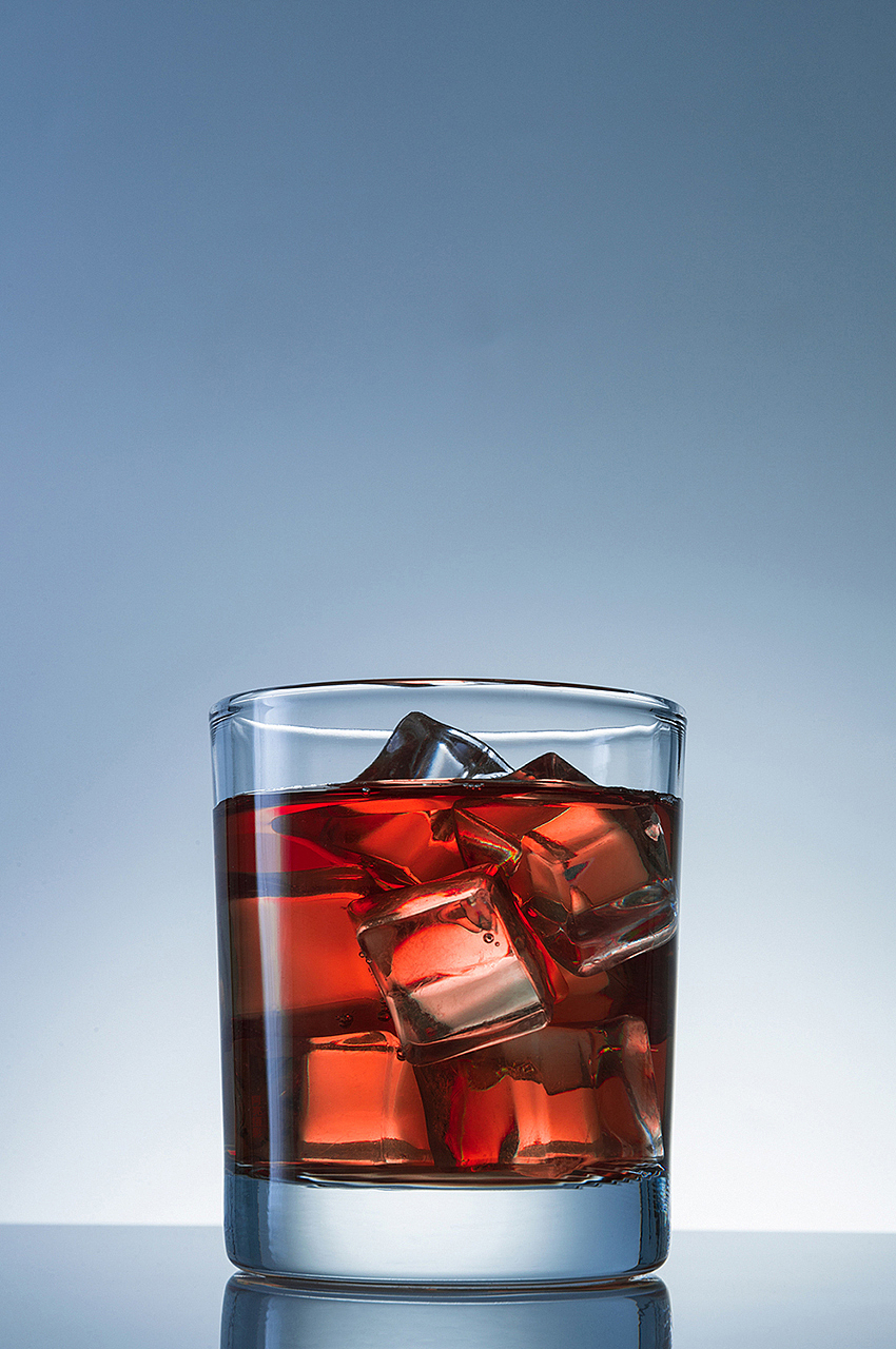 静物摄影——玻璃杯饮品（图ZOTc0NDg4NTY=） - 产品摄影 - 站酷设计师阿亮摄影原创素材 - 站酷ZCOOL