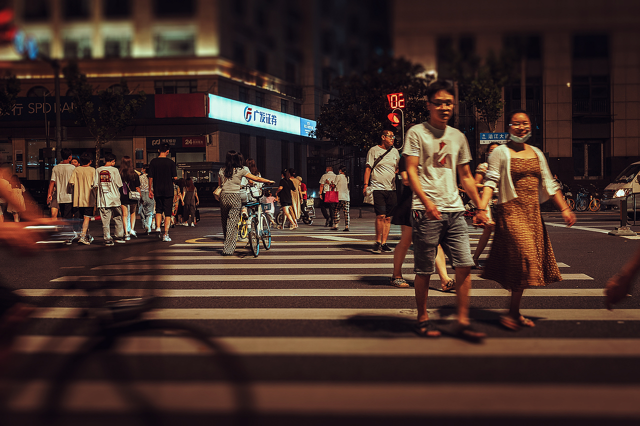 江汉路，随拍杂片（图ZMjYyNzI5NDc2） - 人文/纪实摄影 - 站酷设计师Alex1205原创素材 - 站酷ZCOOL