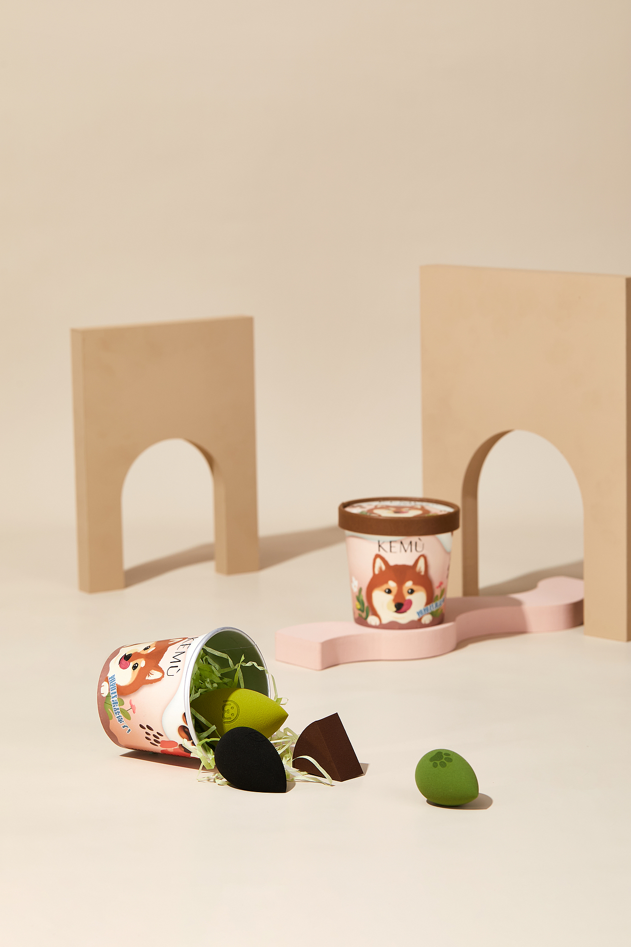 KEMU KV 舔狗杯&身体乳----一组莫兰迪色系（图ZMjEwOTQwNTA4） - 产品摄影 - 站酷设计师旷野视觉原创素材 - 站酷ZCOOL