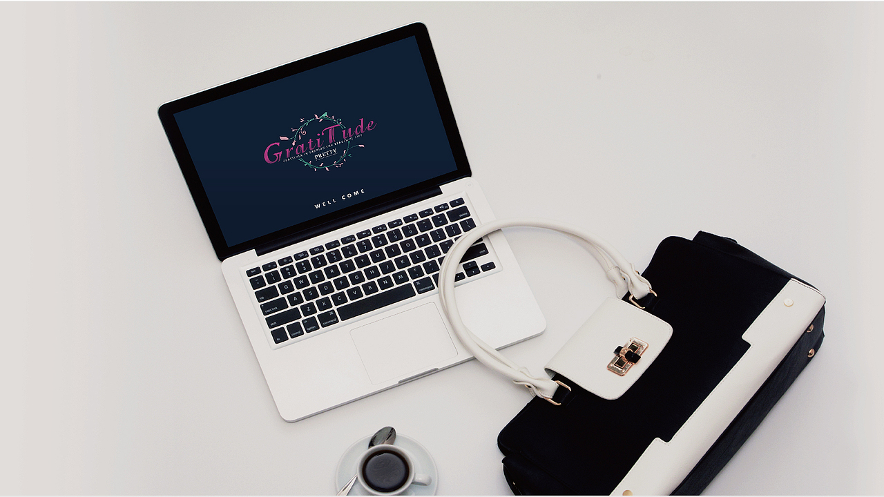 感恩服装 GratiTude-01